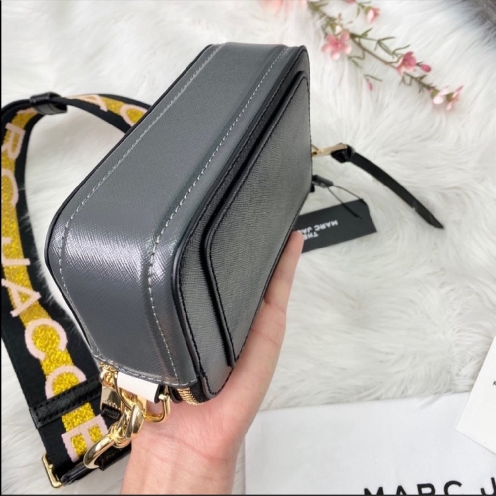 📸🌟 SOLD - MARC JACOBS Snapshot Camera Bag 🌟📸 - Picture 9 of 15